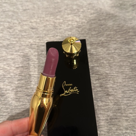 Christian Louboutin lipstick in the shade RonRon 310 - Picture 6 of 7
